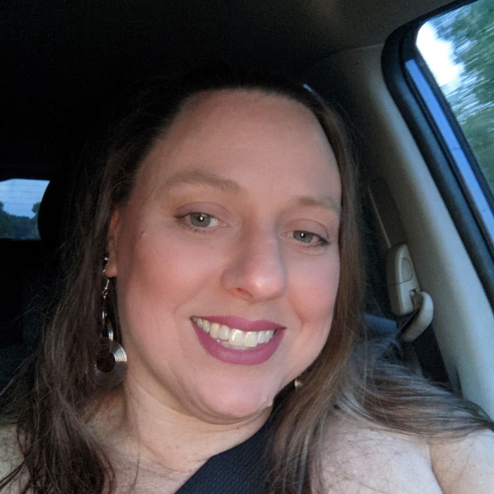 Meet your Posher, April